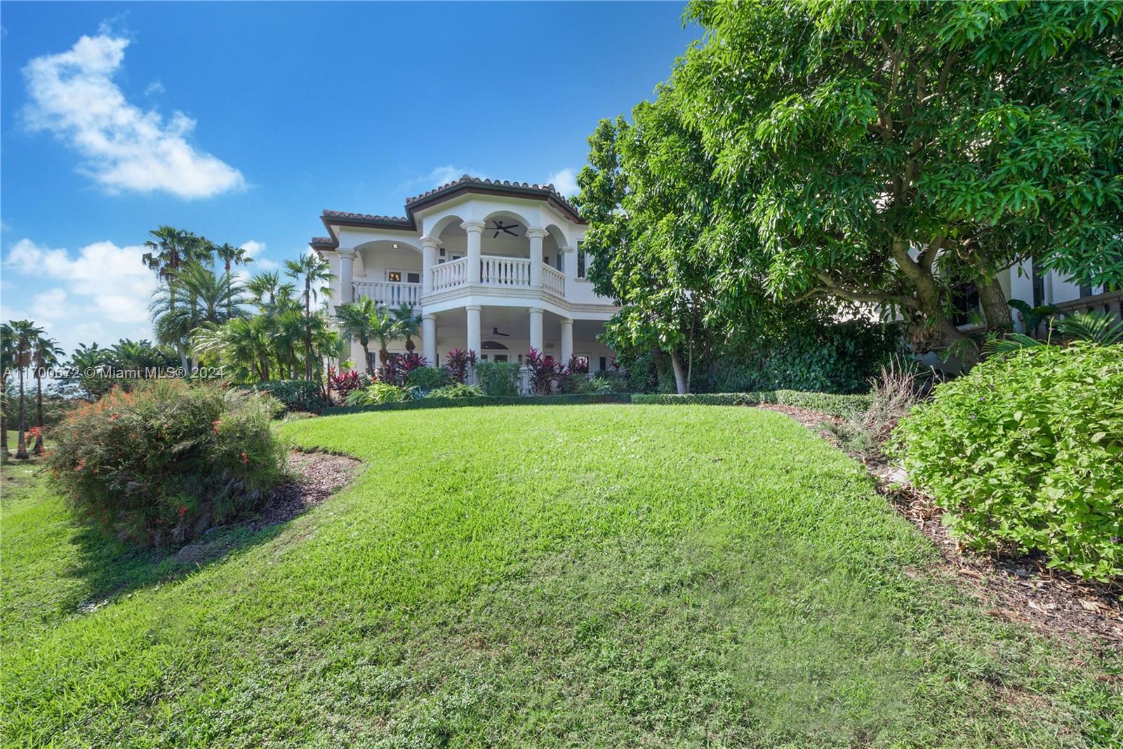 13693 Deering Bay Dr, Coral Gables, Florida image 34