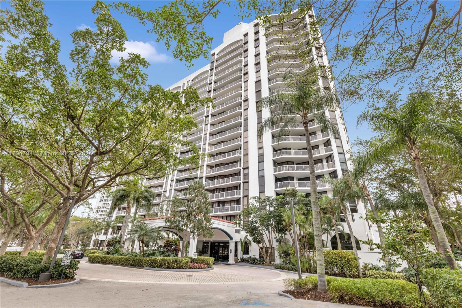 3640 Yacht Club Dr #607, Aventura, Florida image 10