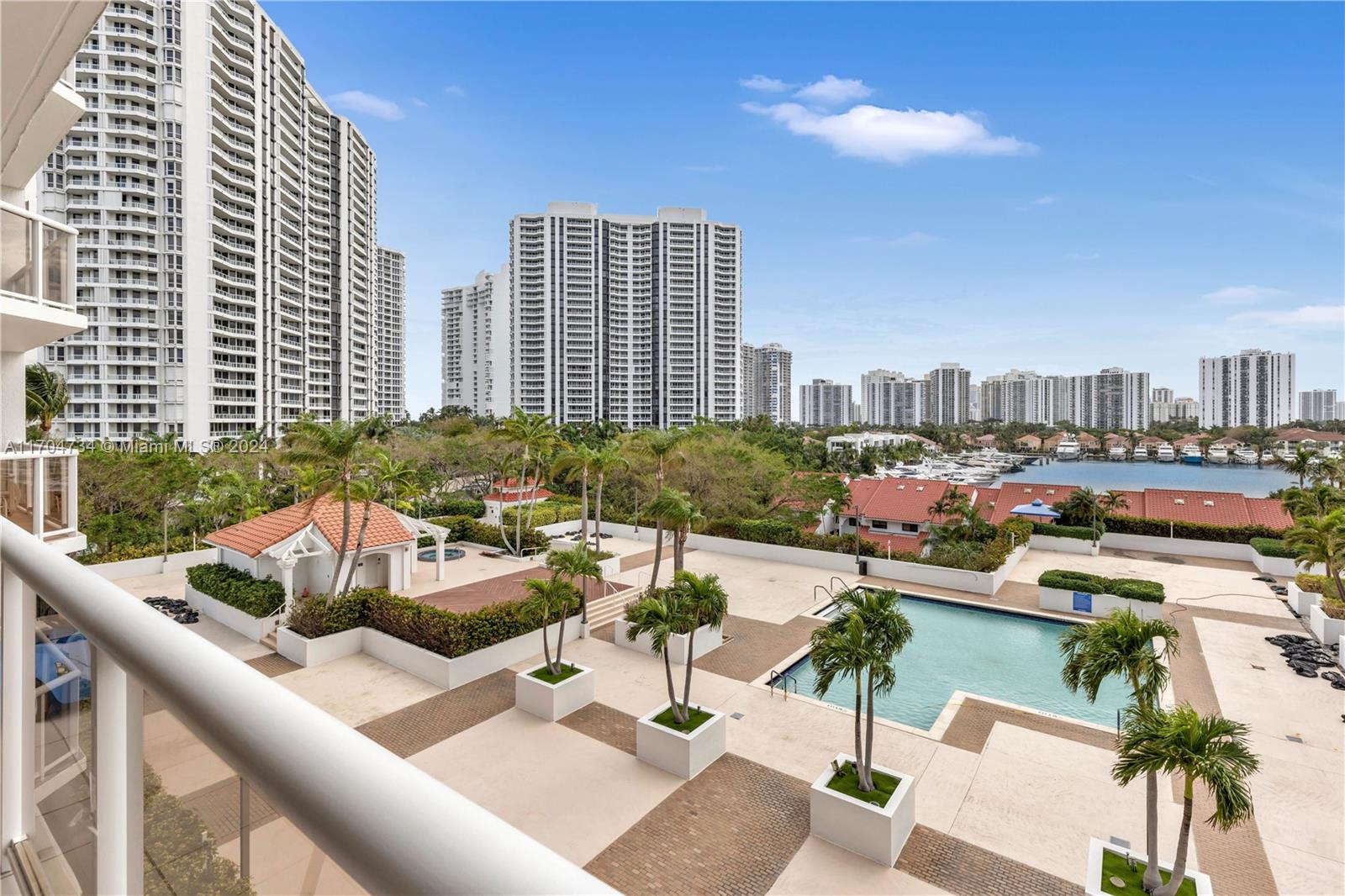 3640 Yacht Club Dr #607, Aventura, Florida image 3