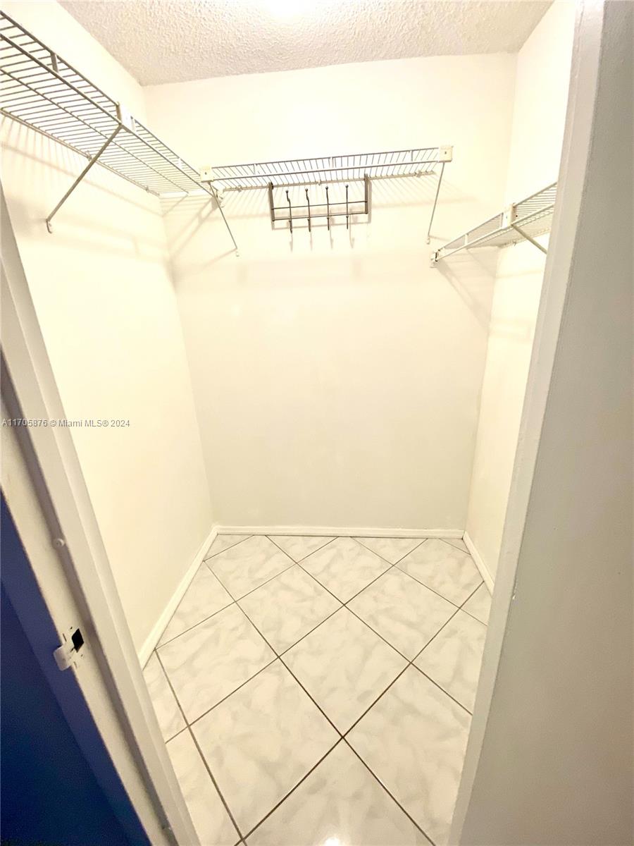 2101 Atlantic Shores Blvd #108, Hallandale Beach, Florida image 24