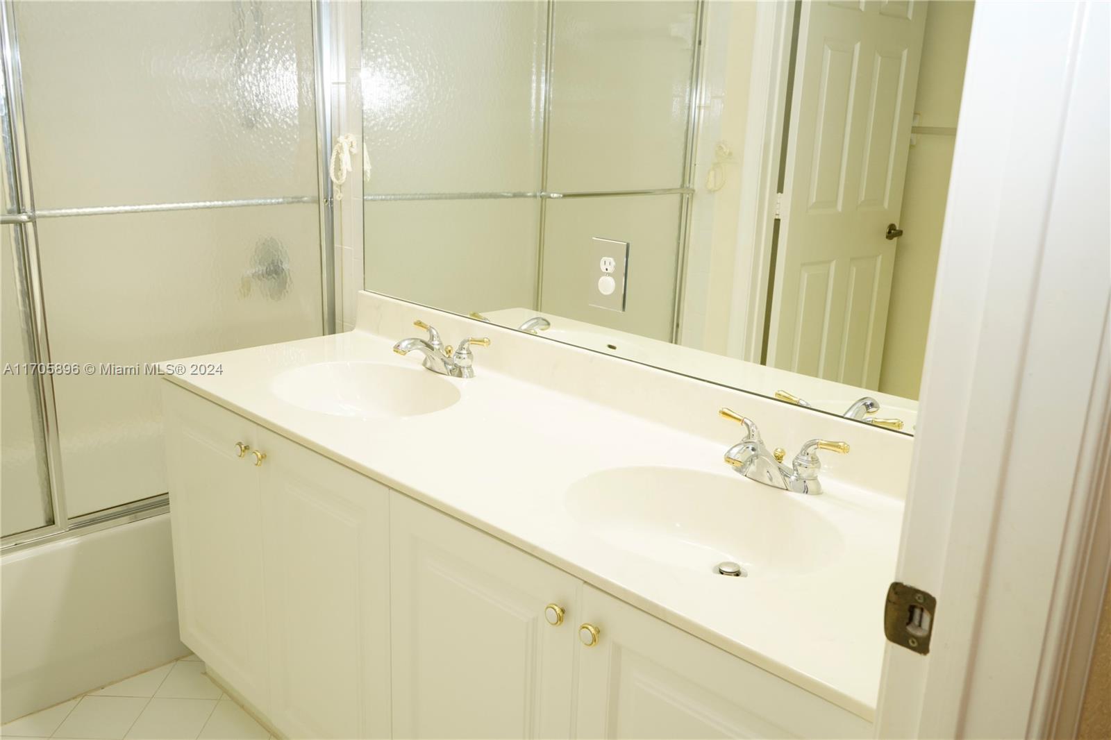 1466 NW 159th Ln, Pembroke Pines, Florida image 37