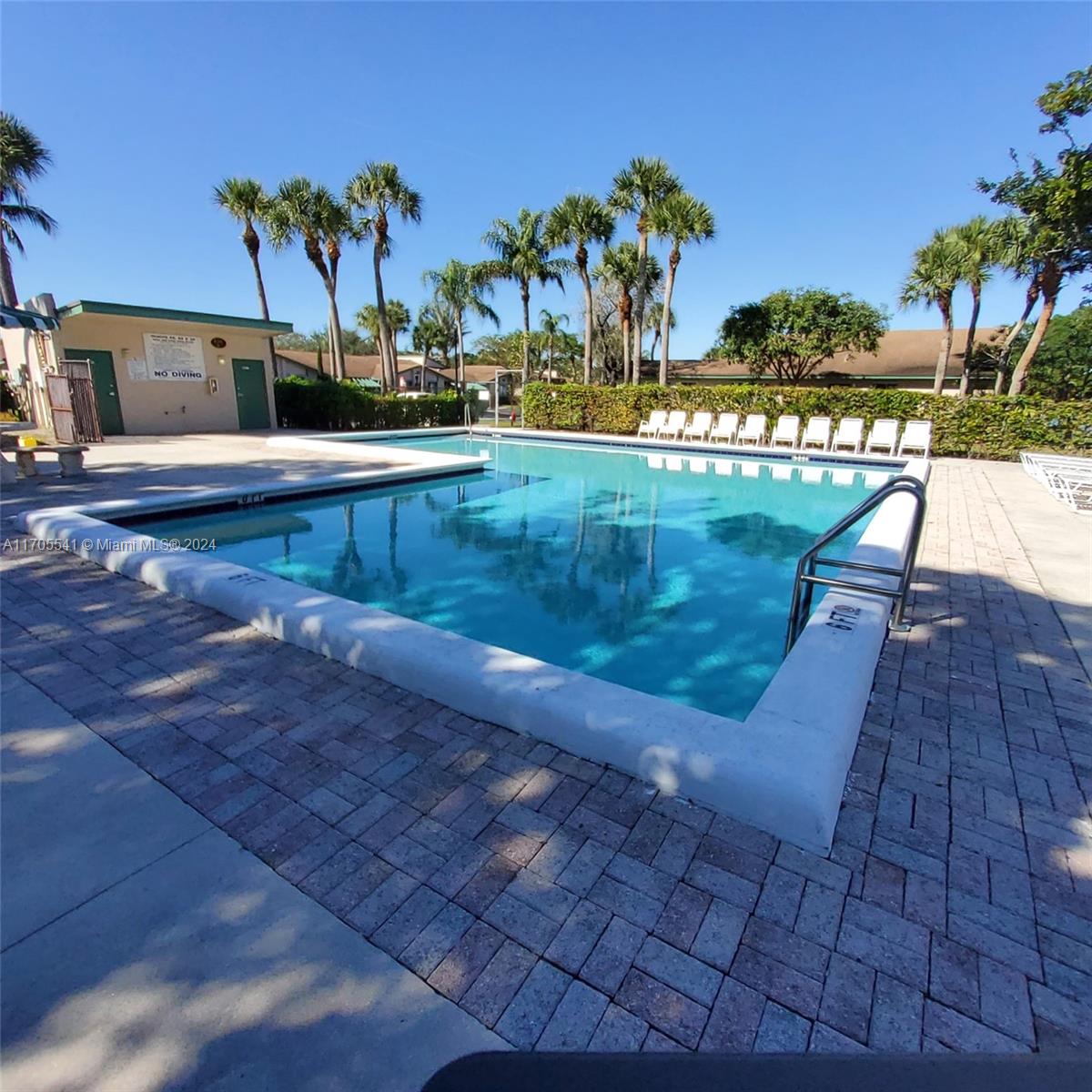 450 Lakeview Dr #2, Weston, Florida image 31