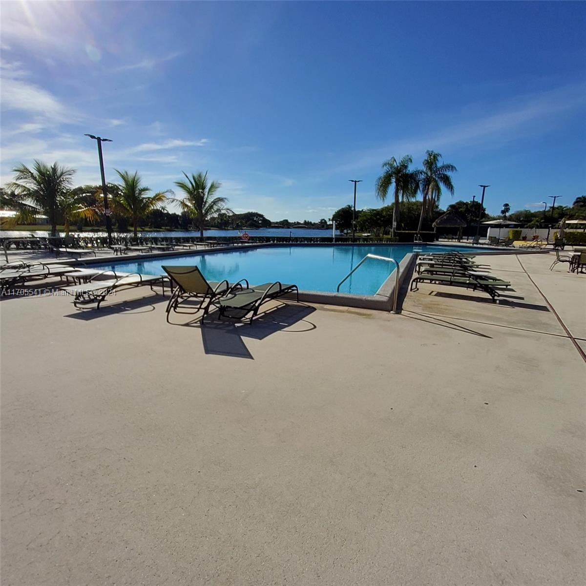 450 Lakeview Dr #2, Weston, Florida image 47