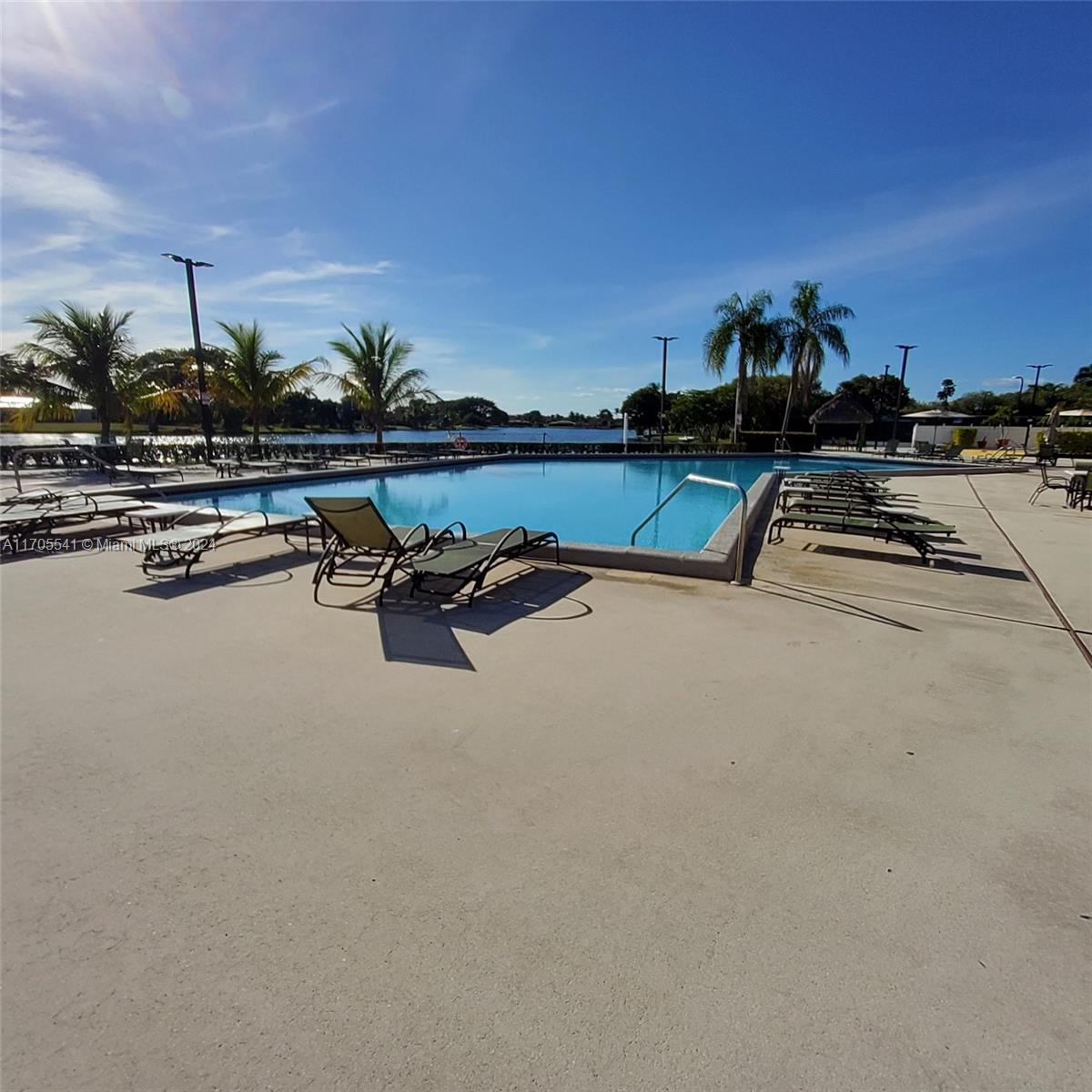 450 Lakeview Dr #2, Weston, Florida image 48