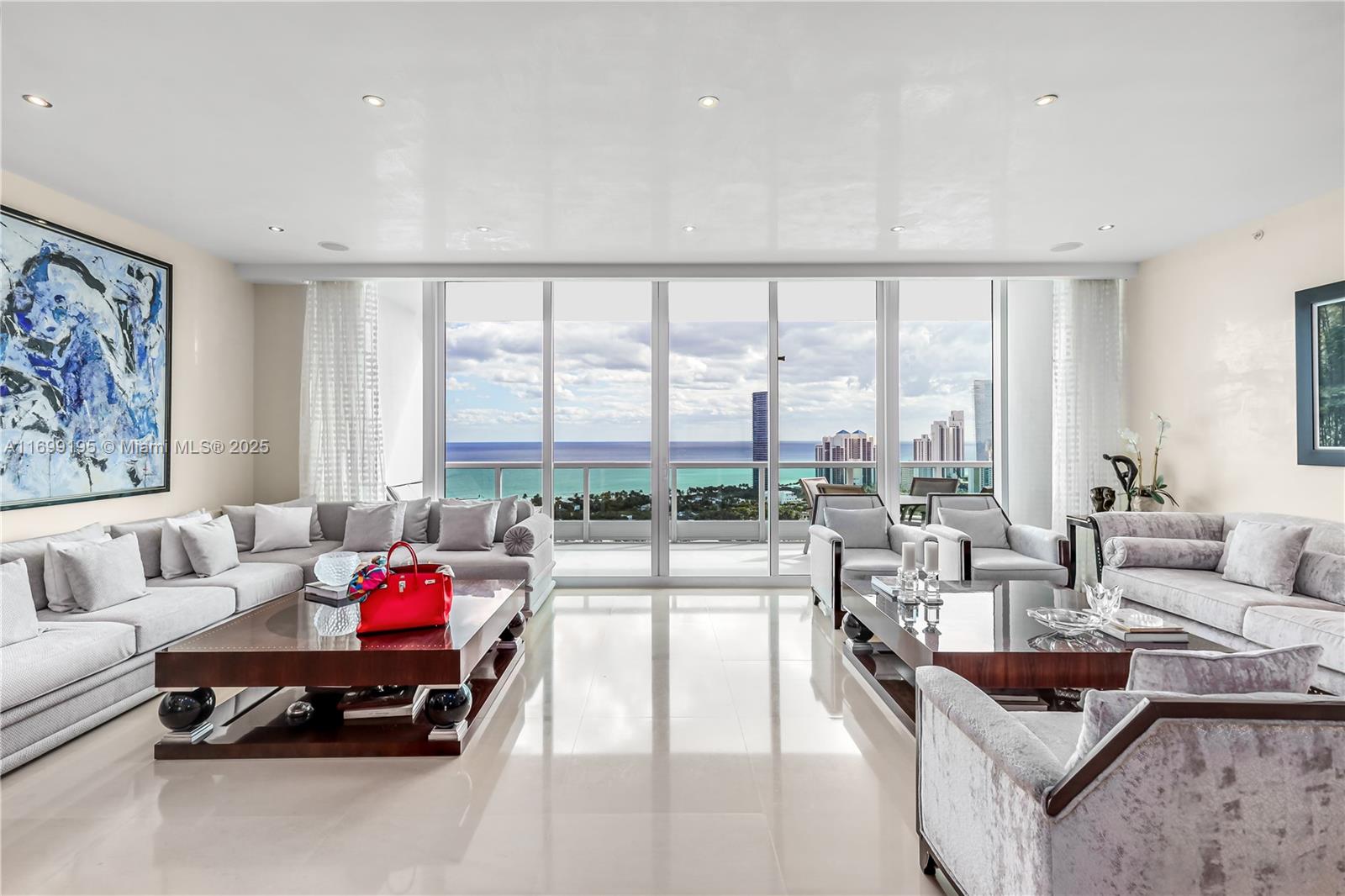 Apartamento en Venta en Aventura, FL