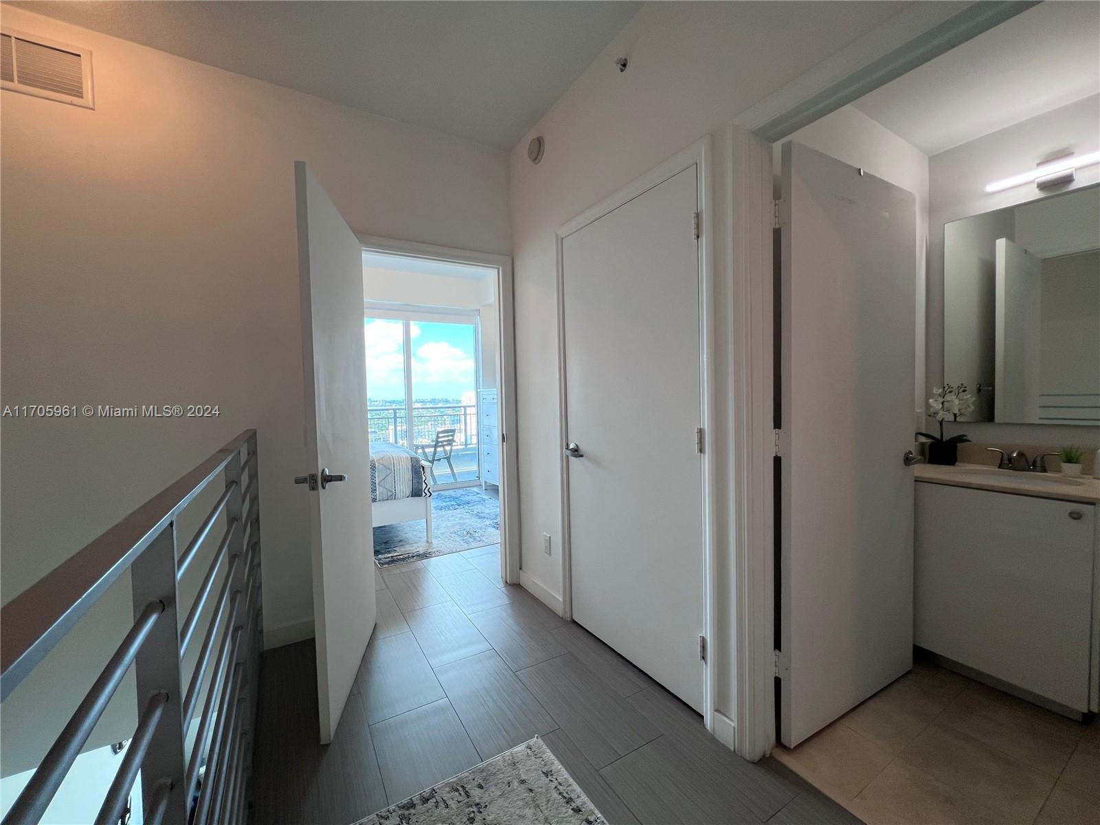 60 SW 13th St #1109, Miami FL 33130