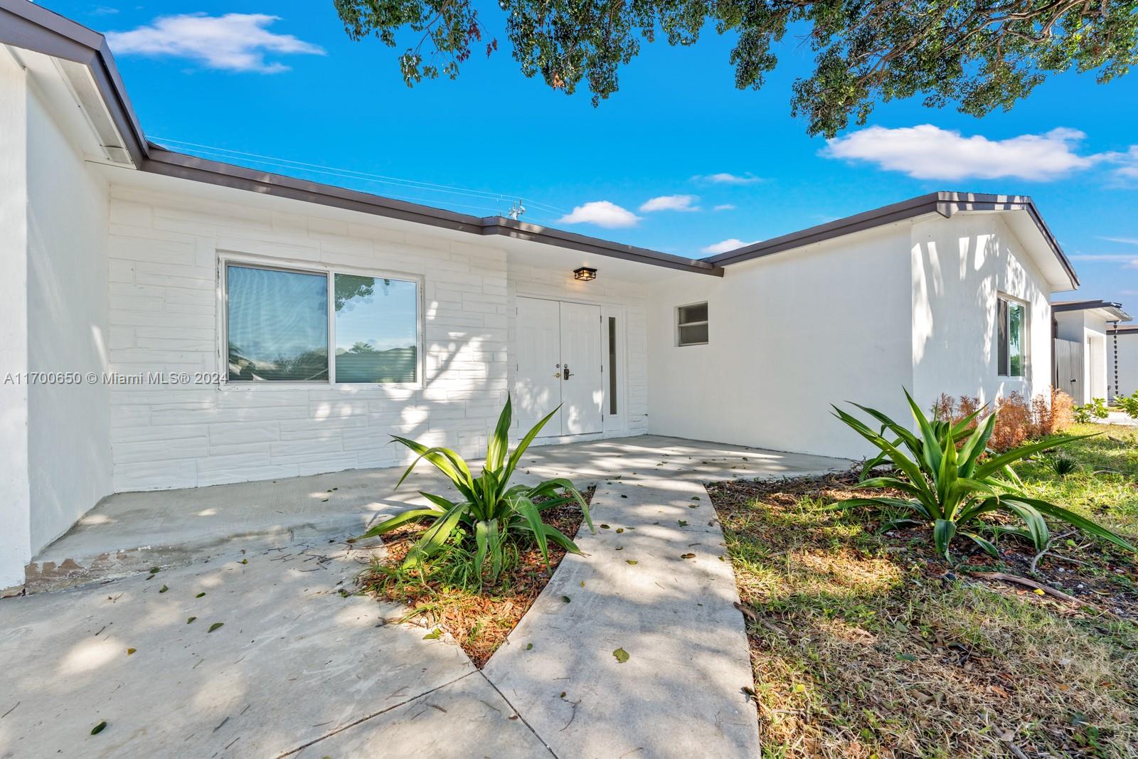 7971 NW 3rd Pl, Margate, Florida image 3