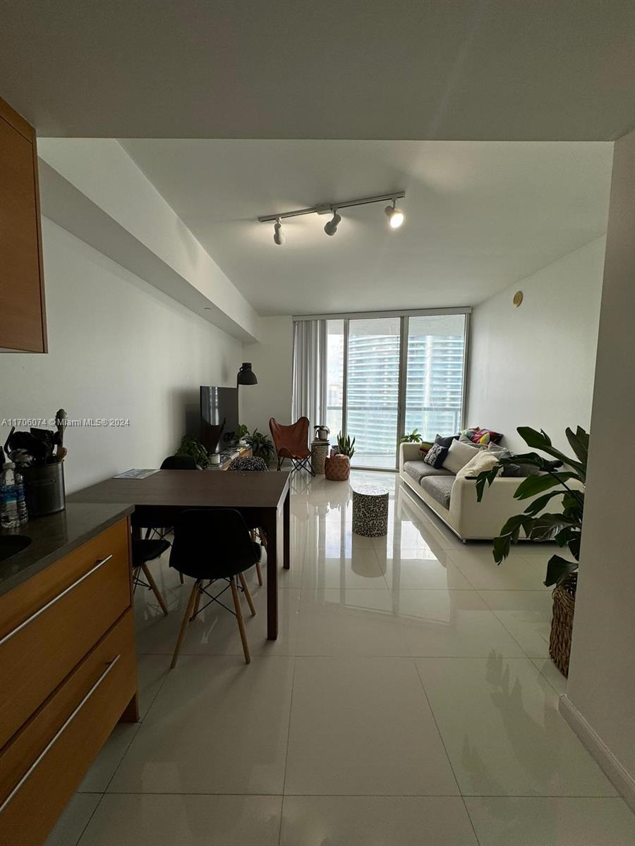 465 Brickell Ave #4004, Miami, Florida image 1