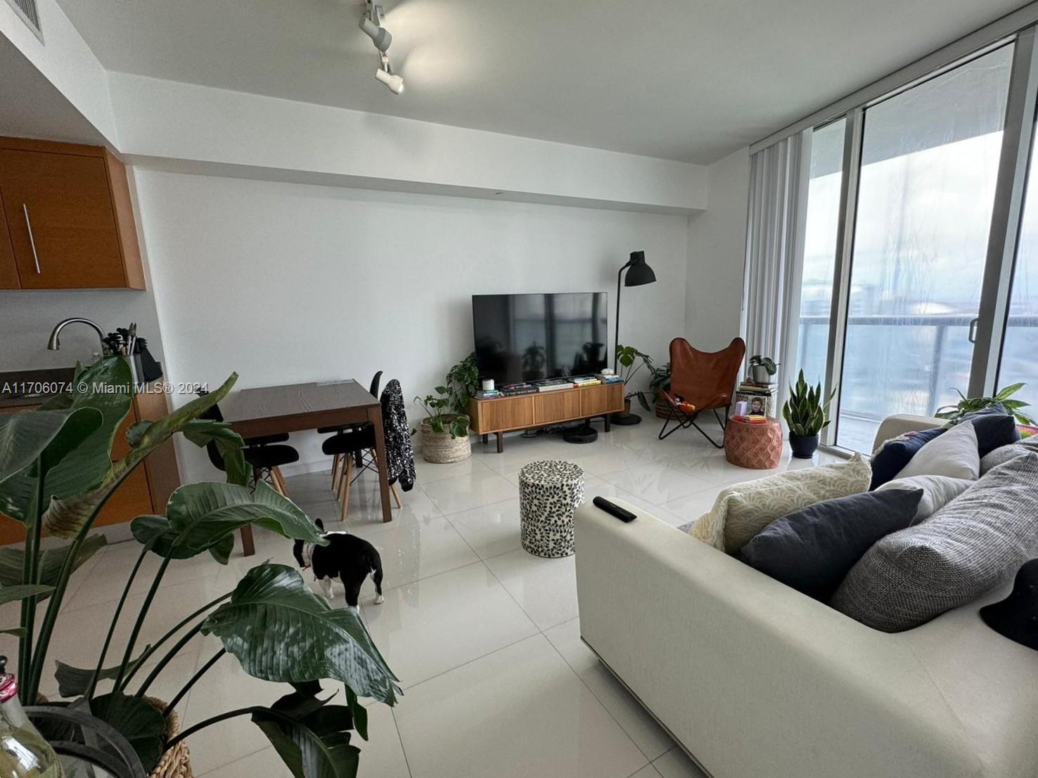 465 Brickell Ave #4004, Miami, Florida image 3