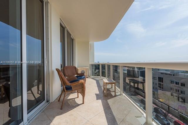 Condo for Sale in Surfside, FL