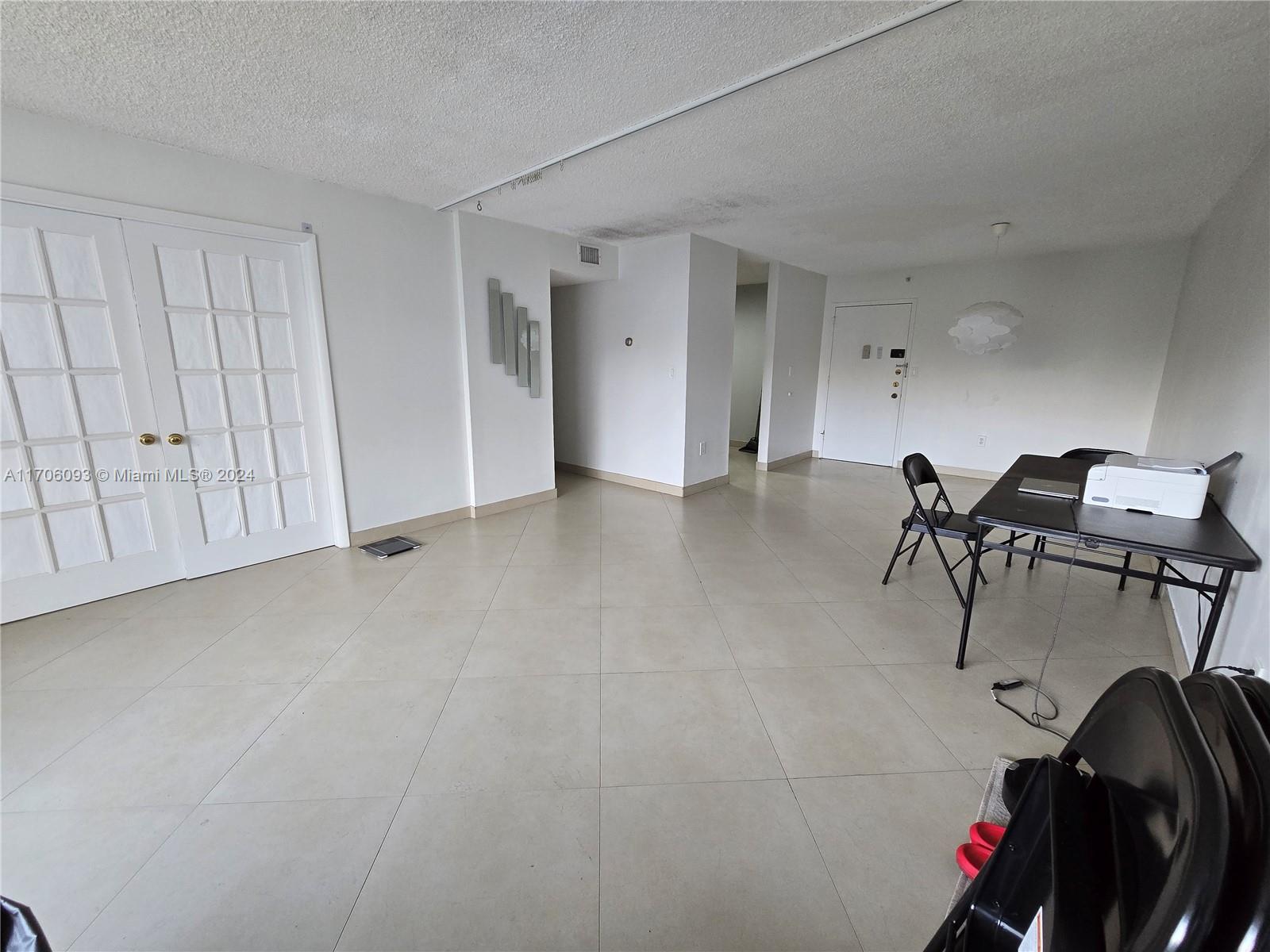 2780 NE 183rd St #409, Aventura, Florida image 1