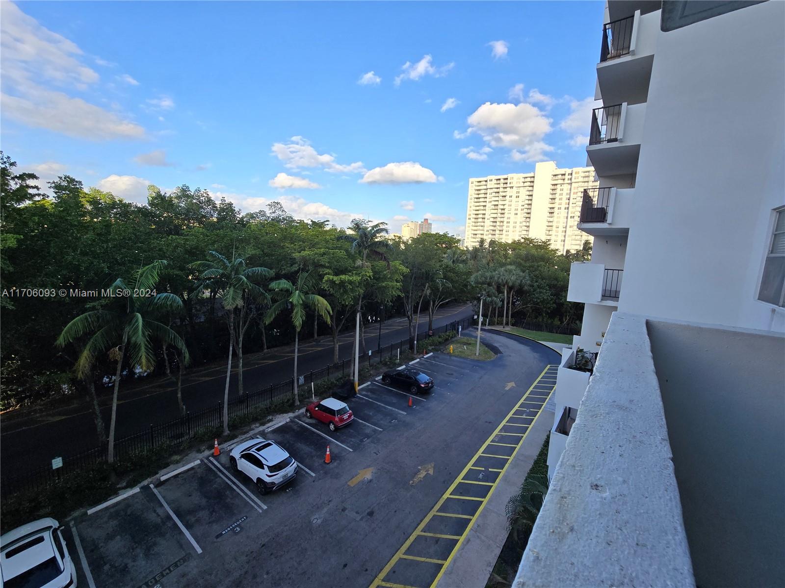 2780 NE 183rd St #409, Aventura, Florida image 18