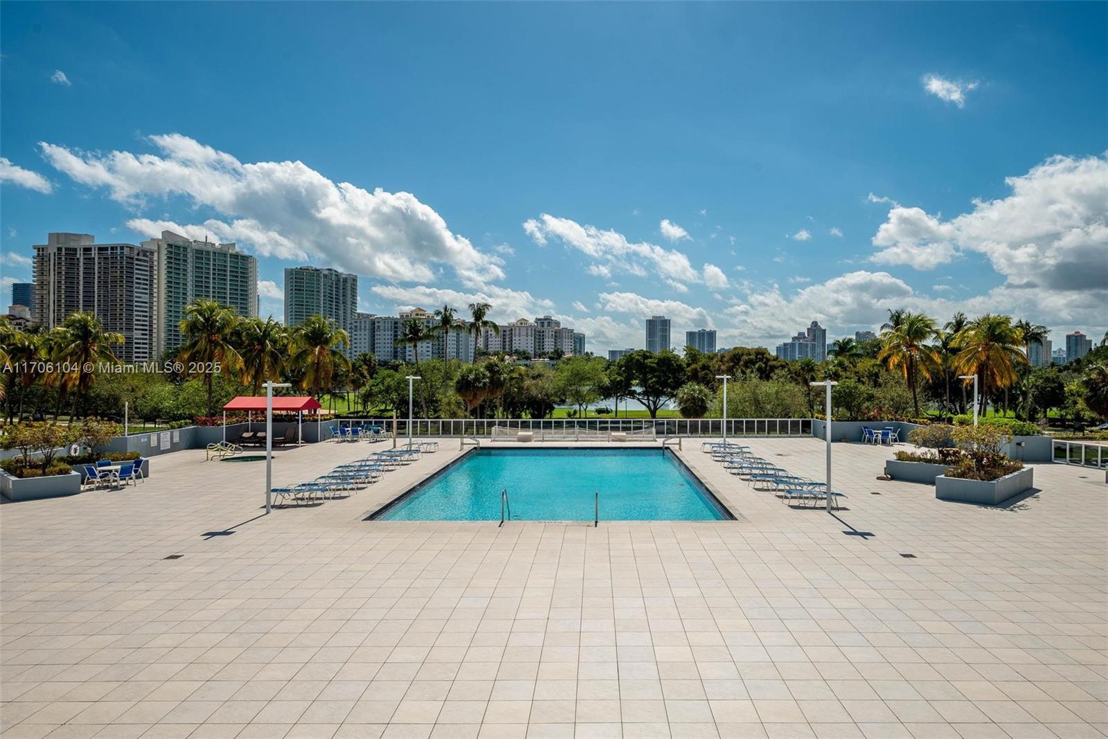 3675 N Country Club Dr #1906, Aventura, Florida image 35