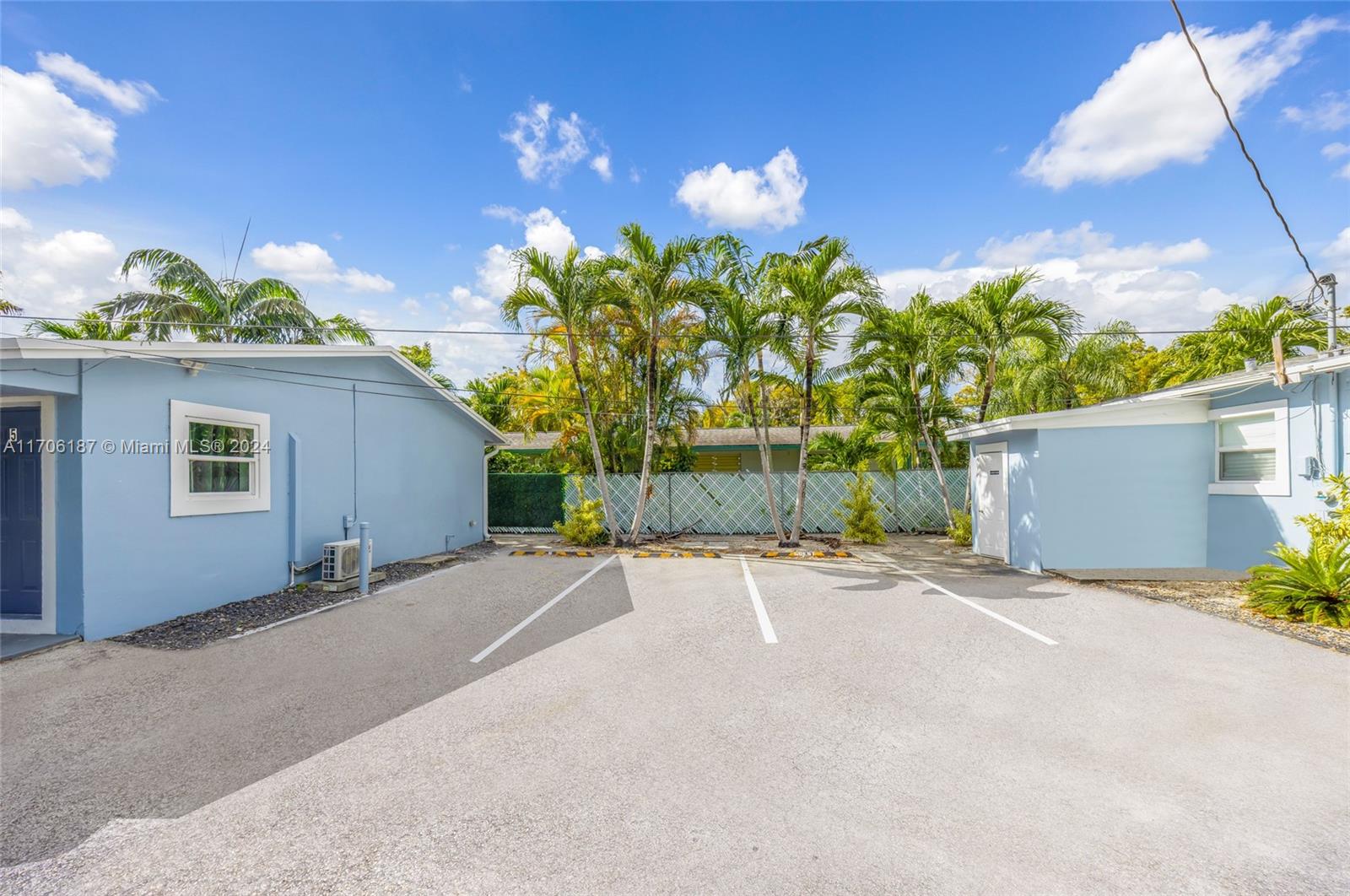 2302 Taylor St, Hollywood, Florida image 32