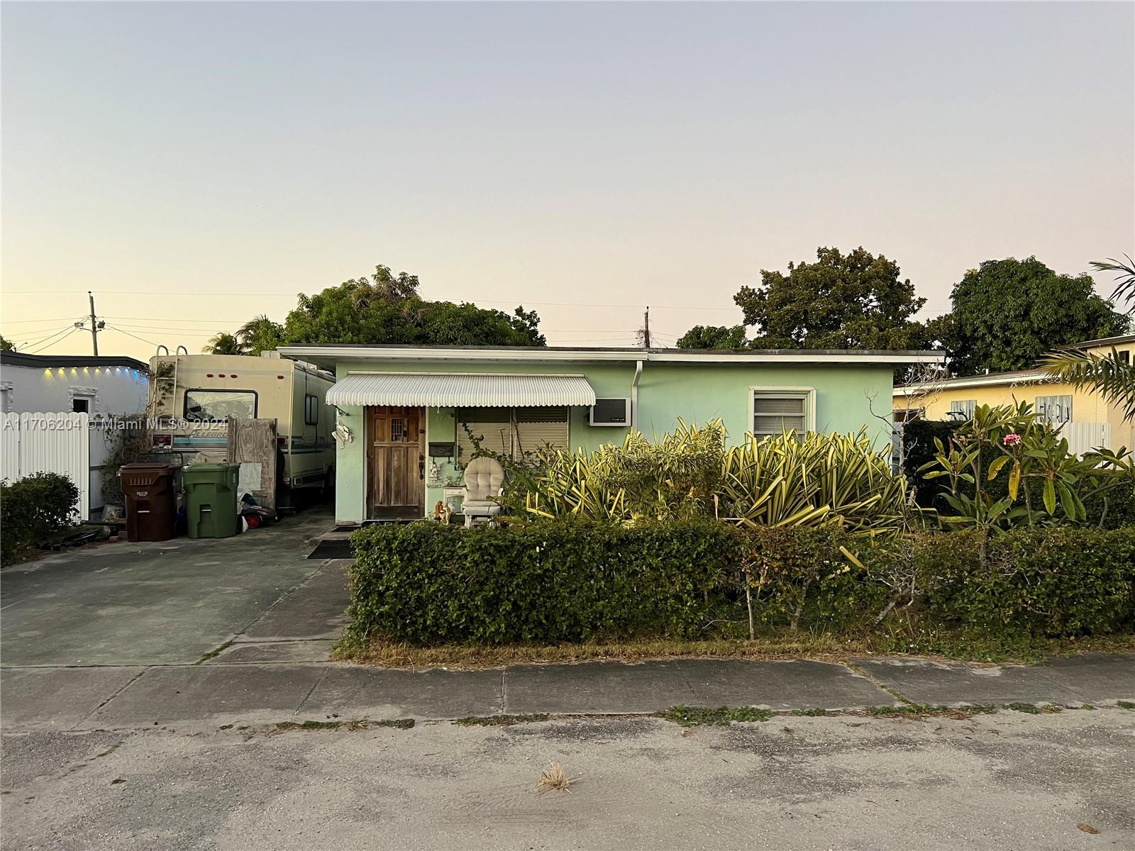 771 E 47th St, Hialeah, Florida image 1