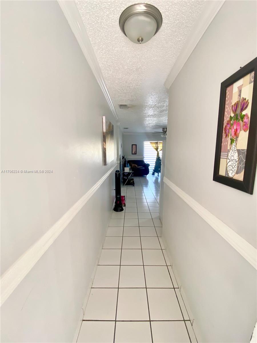 2925 W 80th St #221, Hialeah, Florida image 2