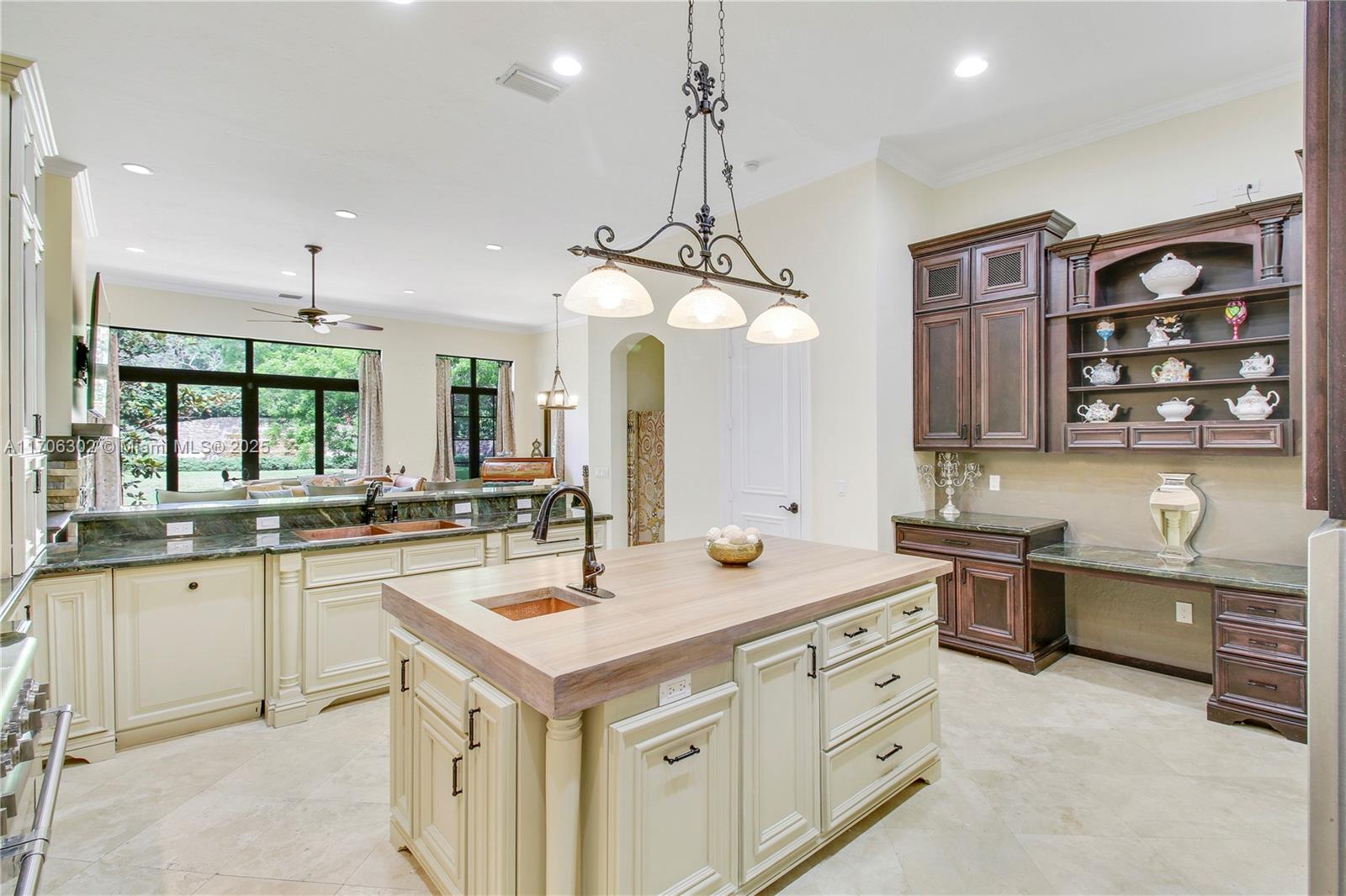 7086 Spyglass Ave, Parkland, Florida image 12