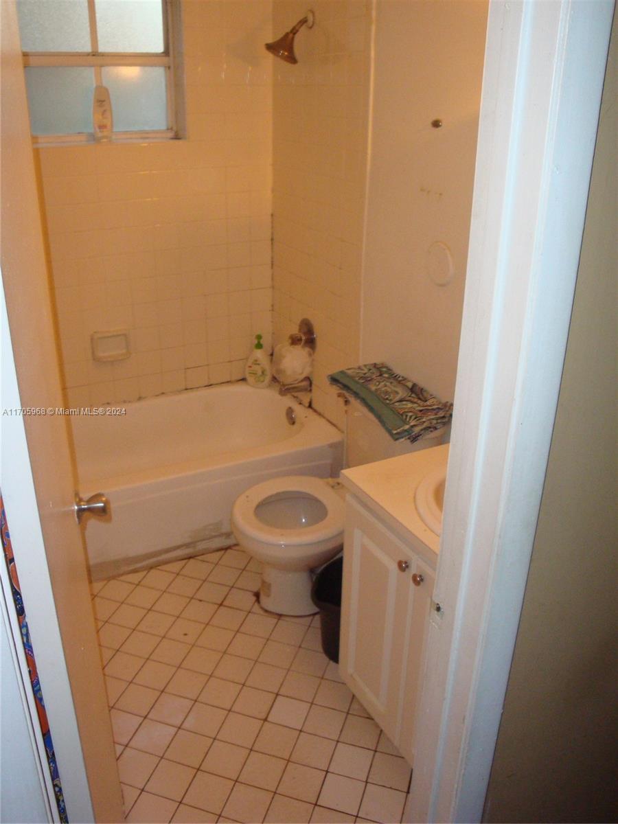 8630 SW 3rd St #102, Pembroke Pines, Florida image 21