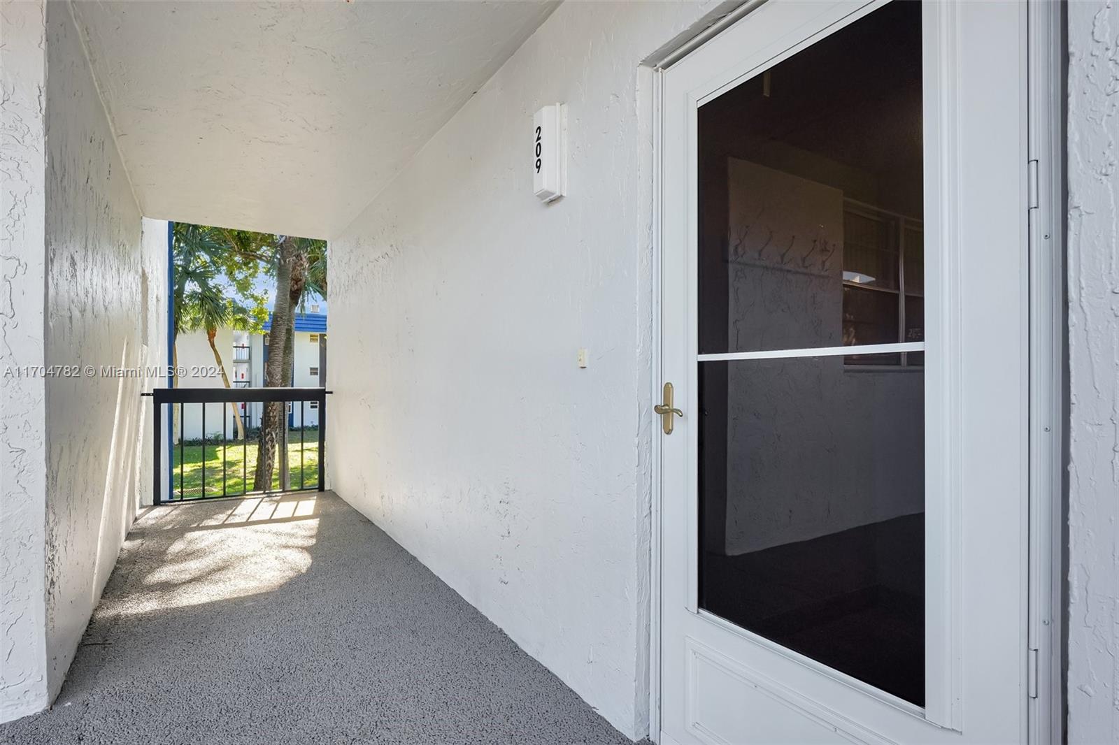 3170 Holiday Springs Blvd #6-209, Margate, Florida image 39