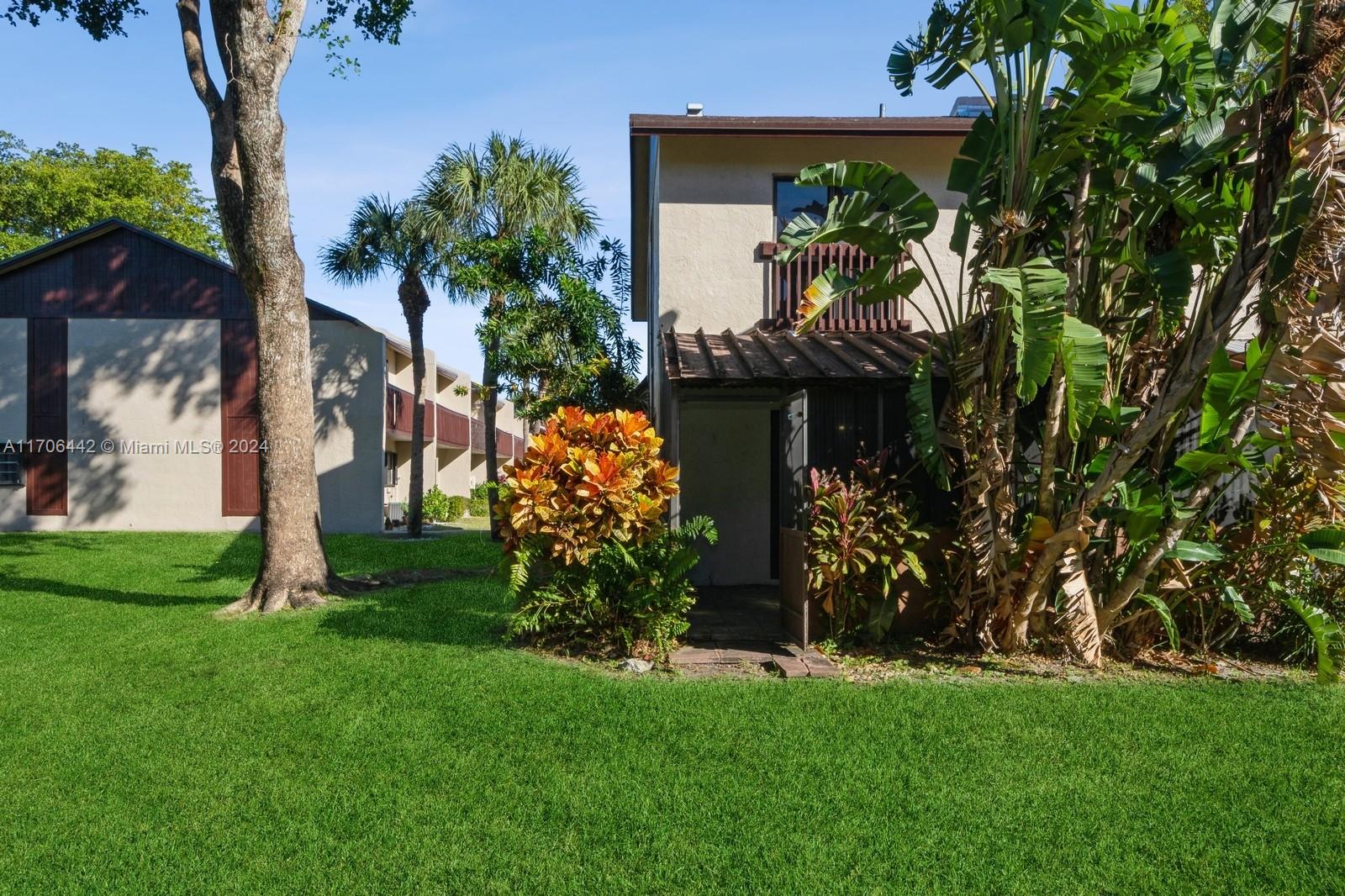 829 NW 47th St, Deerfield Beach, Florida image 33