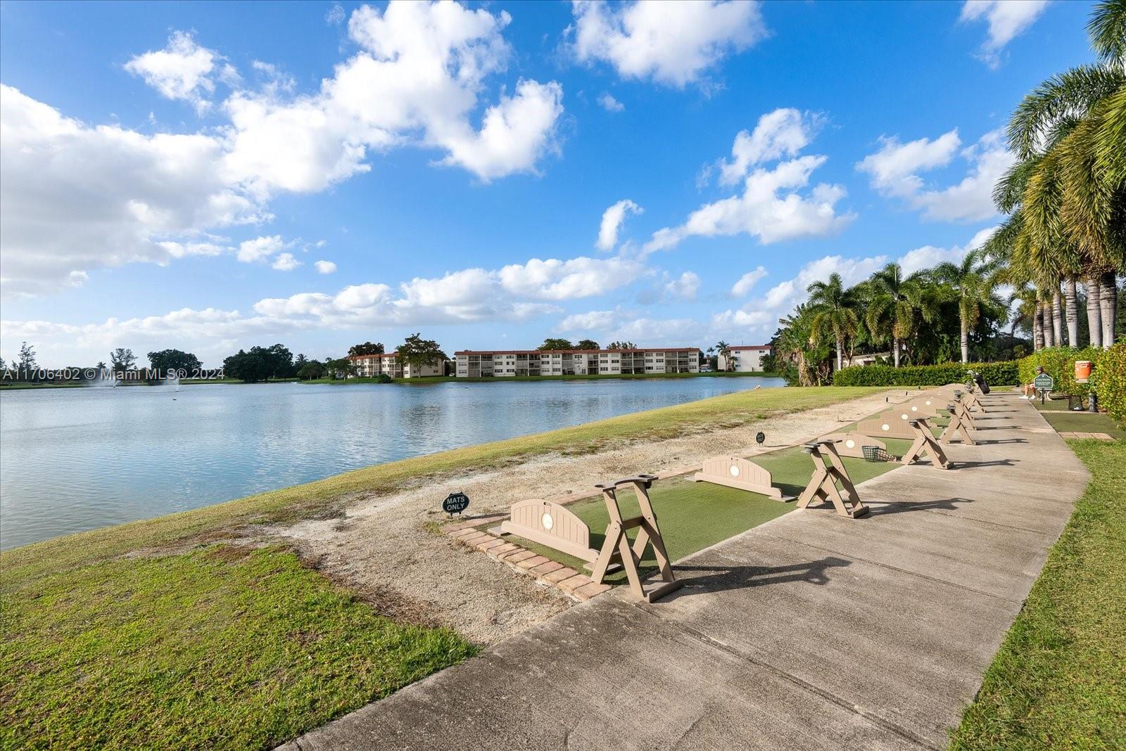 9711 N Hollybrook Lake Dr #109, Pembroke Pines, Florida image 26