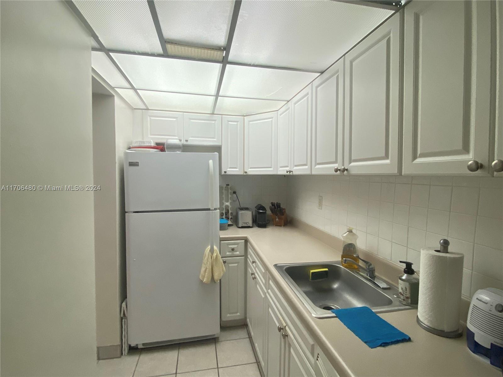 1200 W West Ave #301, Miami Beach, Florida image 12