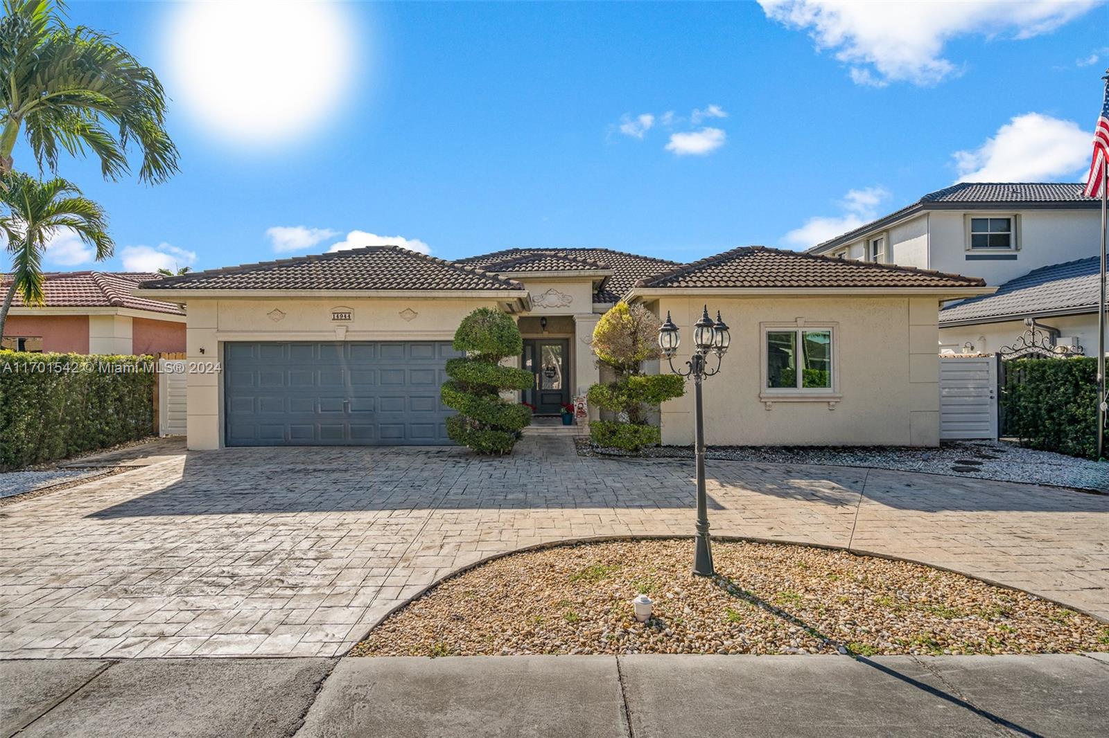 14944 SW 32nd Ter, Miami, Florida image 1