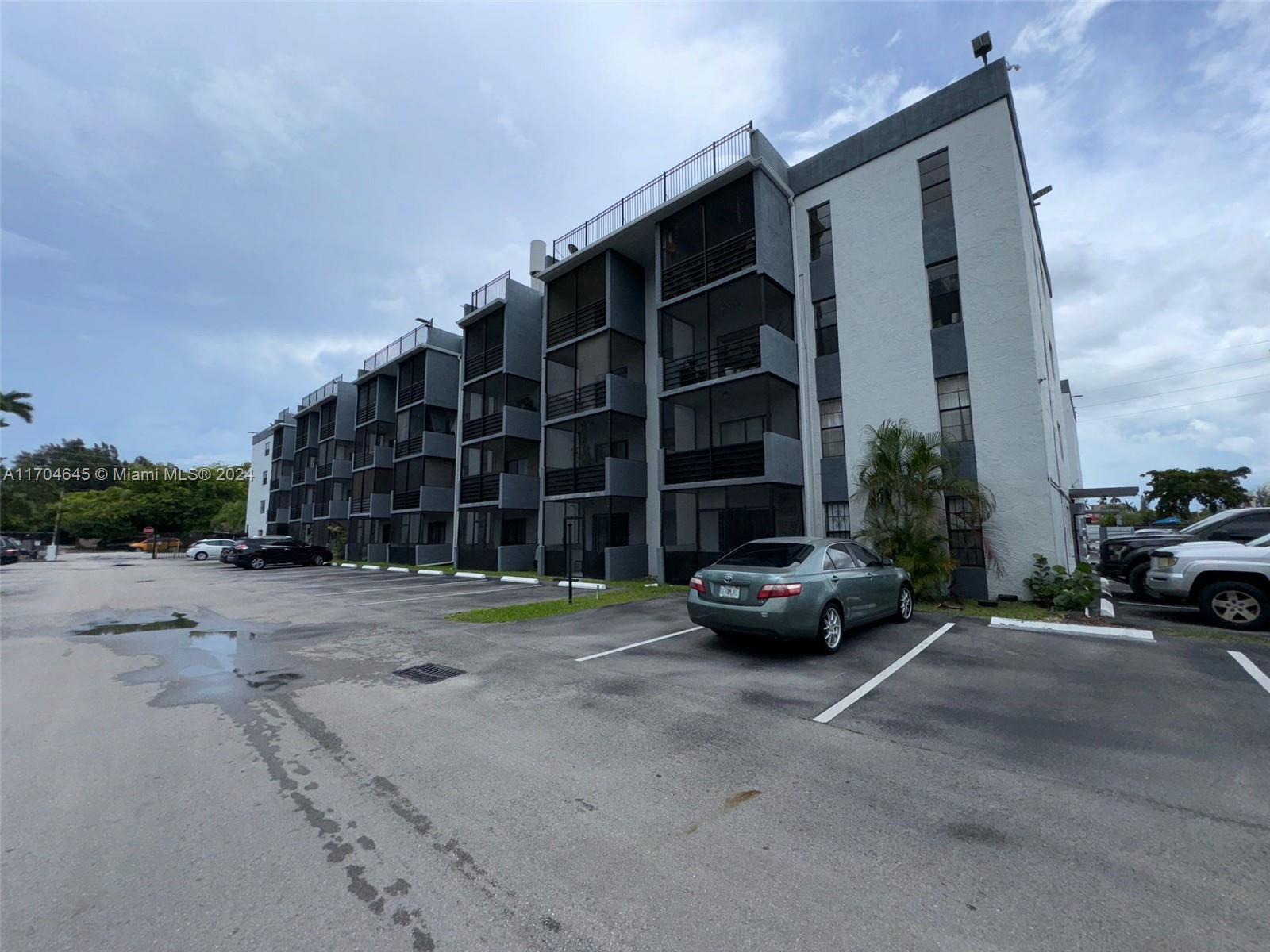 13500 NE 3rd Ct #116, North Miami, Florida image 20