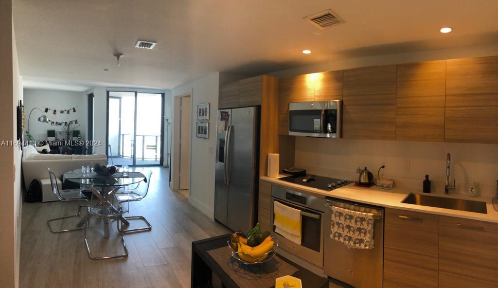 121 NE 34th St #2514, Miami FL 33137