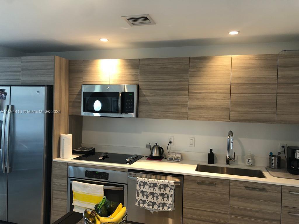 121 NE 34th St #2514, Miami FL 33137