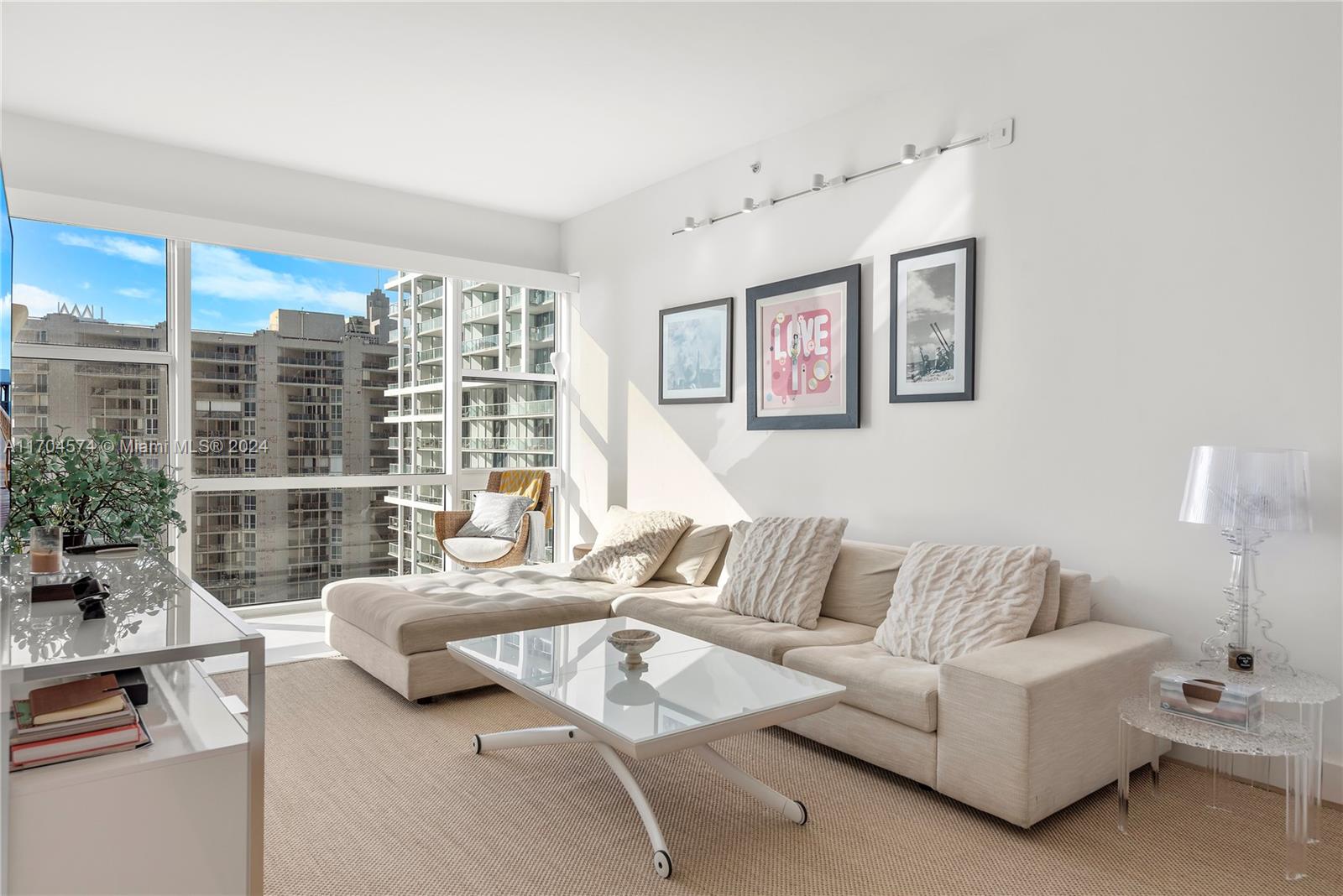 6801 Collins Ave #PH07(Door PH12), Miami Beach FL 33141