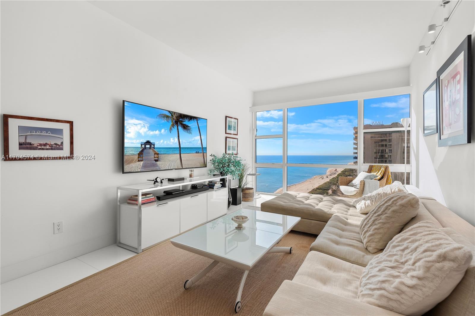 6801 Collins Ave #PH07(Door PH12), Miami Beach FL 33141