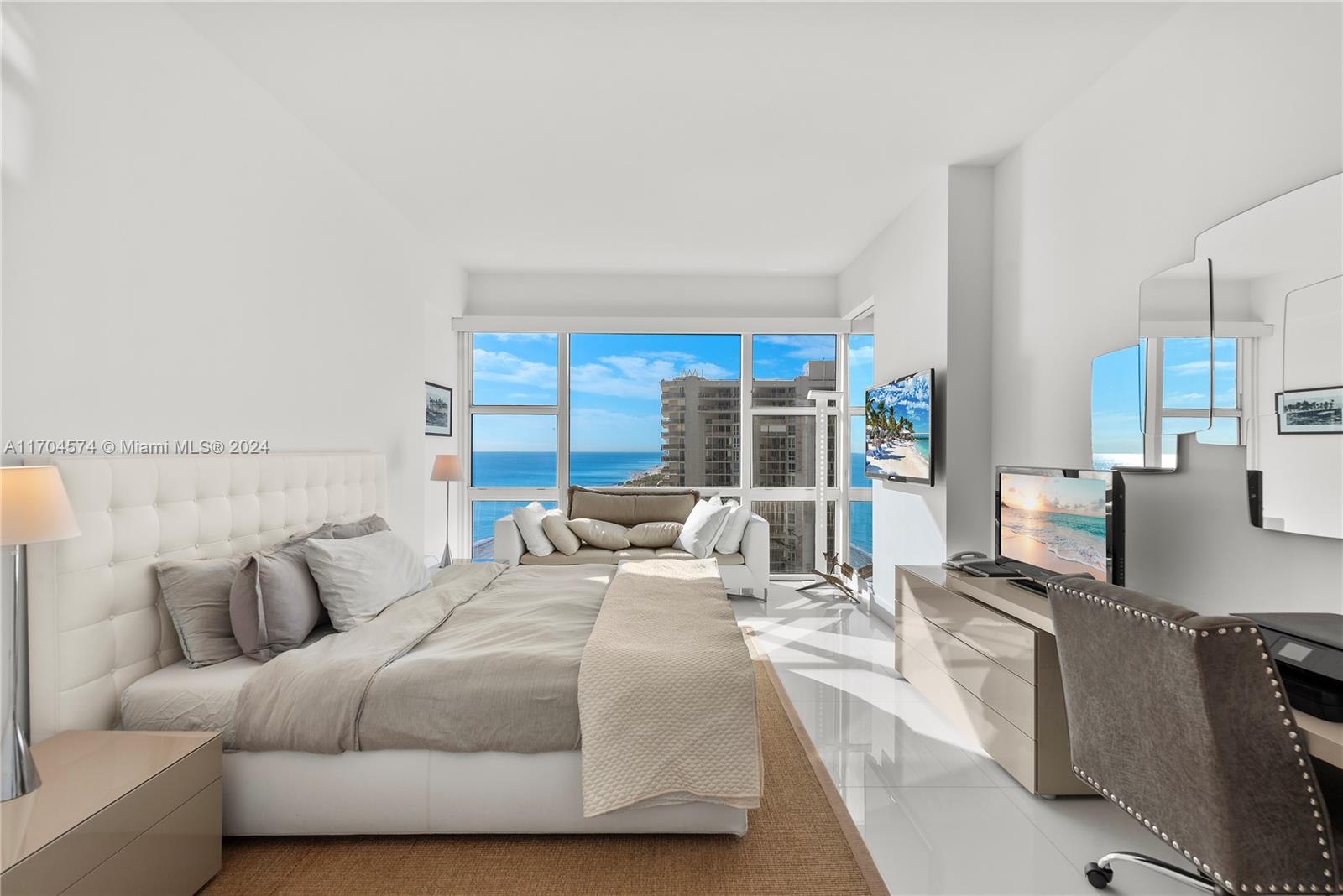 6801 Collins Ave #PH07(Door PH12), Miami Beach FL 33141