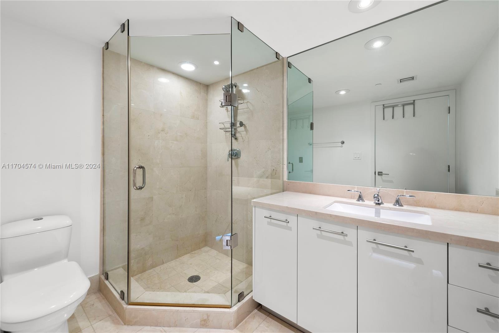 6801 Collins Ave #PH07(Door PH12), Miami Beach FL 33141