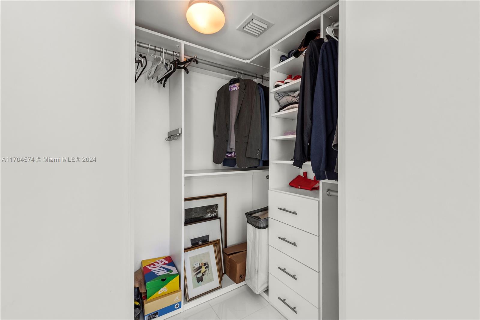 6801 Collins Ave #PH07(Door PH12), Miami Beach FL 33141