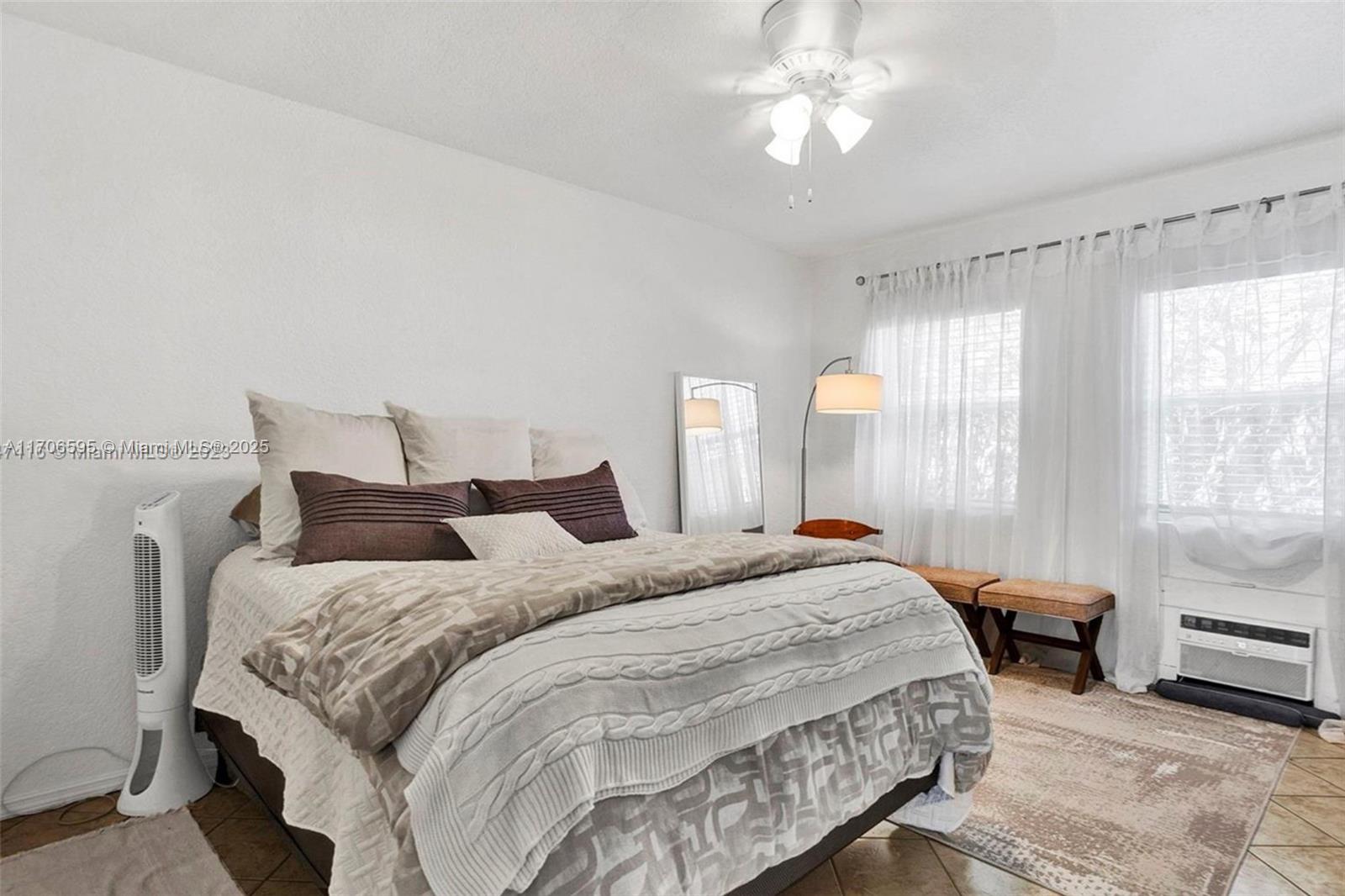 1215 NE 6th St, Fort Lauderdale, Florida image 5