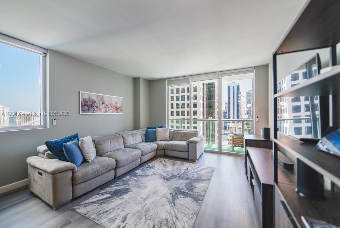 Condo for Sale in Miami, FL