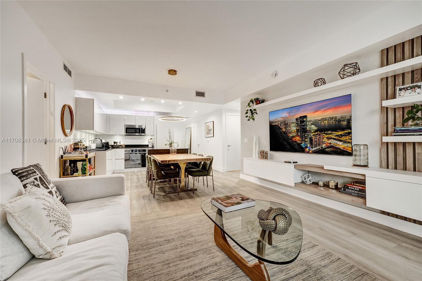 Apartamento à Venda em Miami, FL