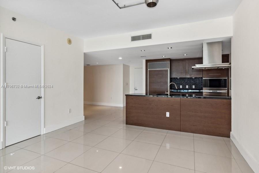 495 Brickell Ave #4605, Miami FL 33131