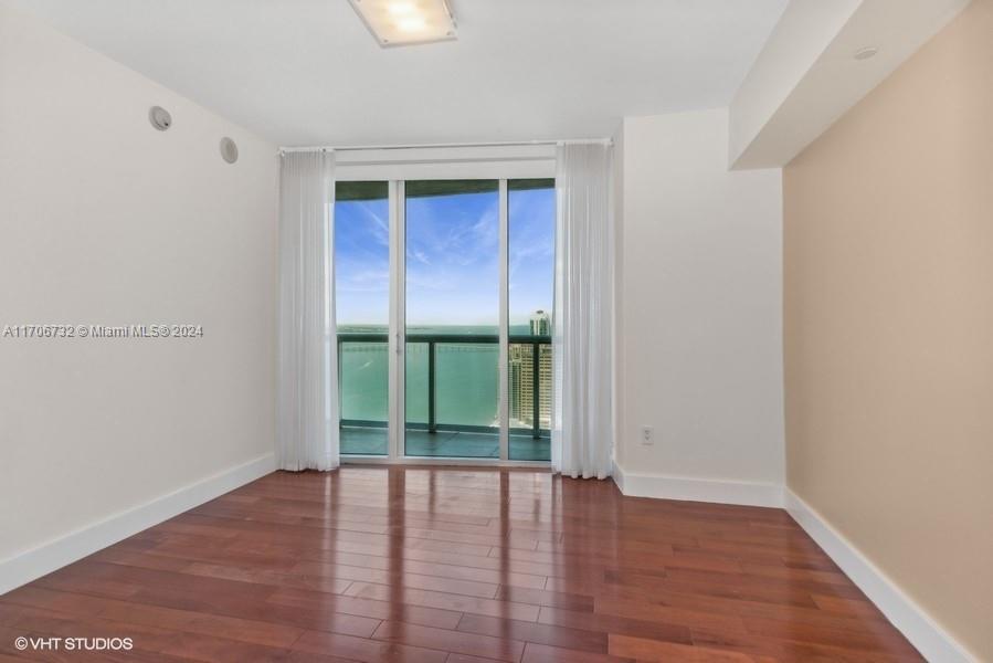 495 Brickell Ave #4605, Miami FL 33131