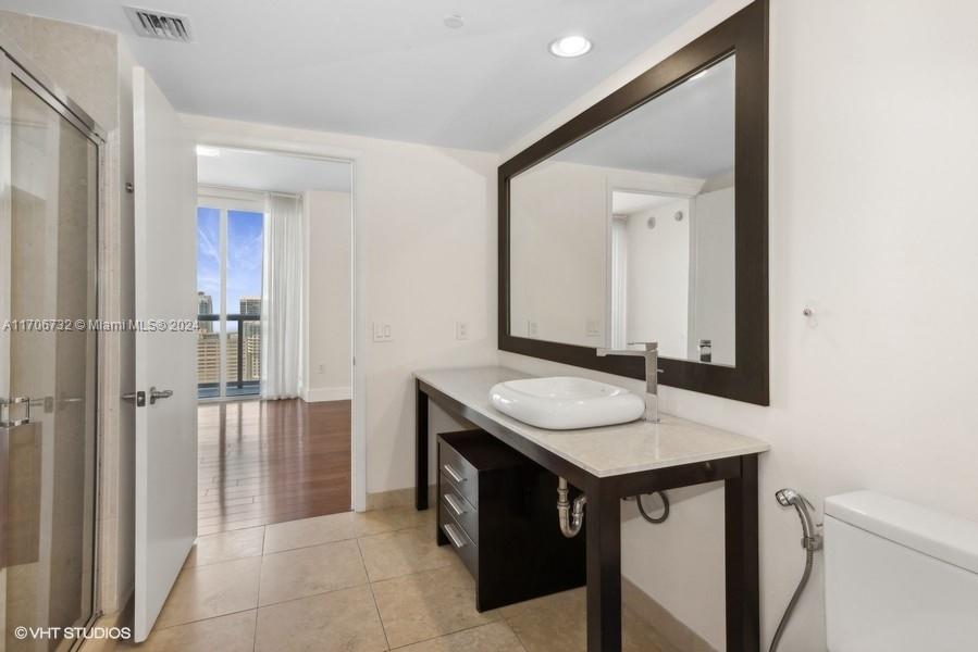 495 Brickell Ave #4605, Miami FL 33131