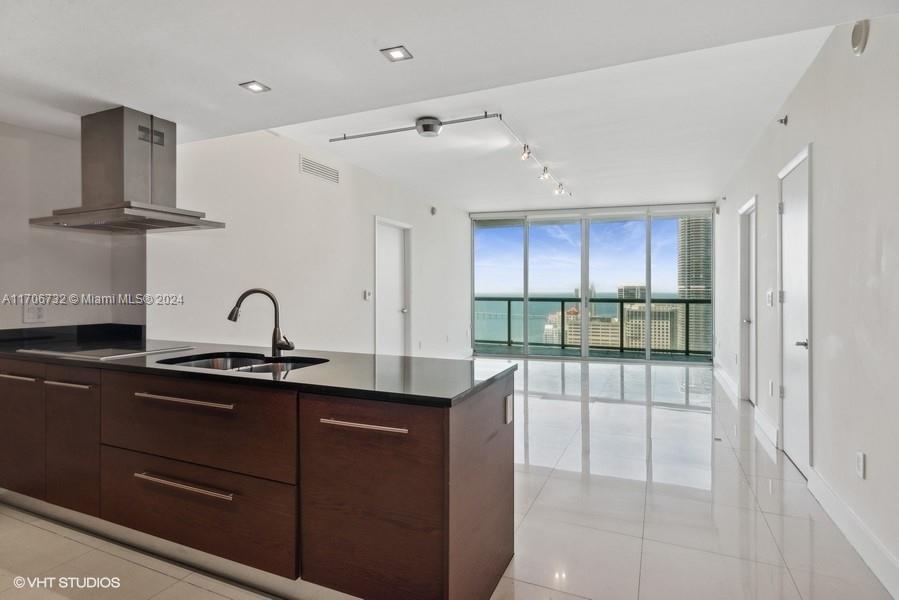 495 Brickell Ave #4605, Miami FL 33131