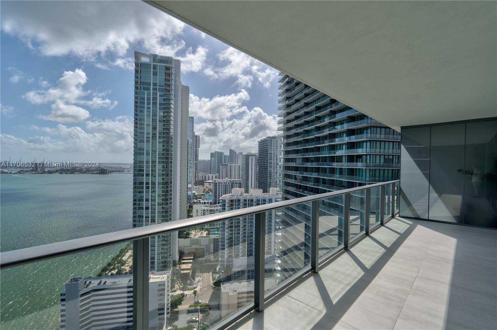 650 NE 32nd St #3206, Miami, Florida image 16