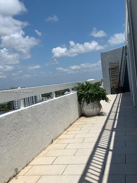 1627 Brickell Ave #2904, Miami FL 33129