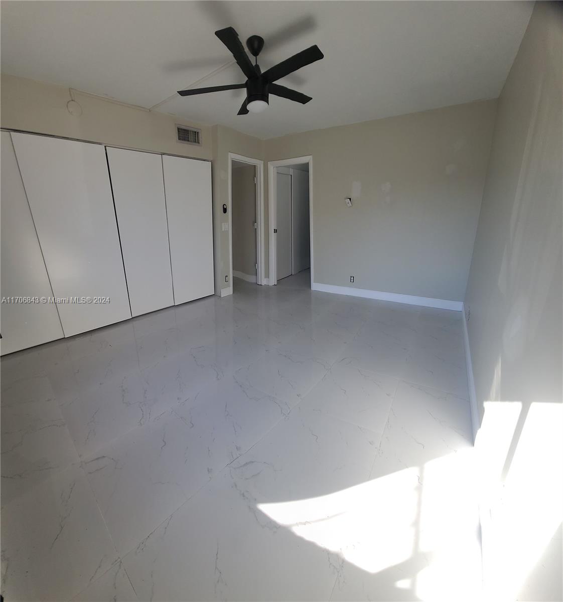 227 Lakeview Dr #105, Weston, Florida image 13