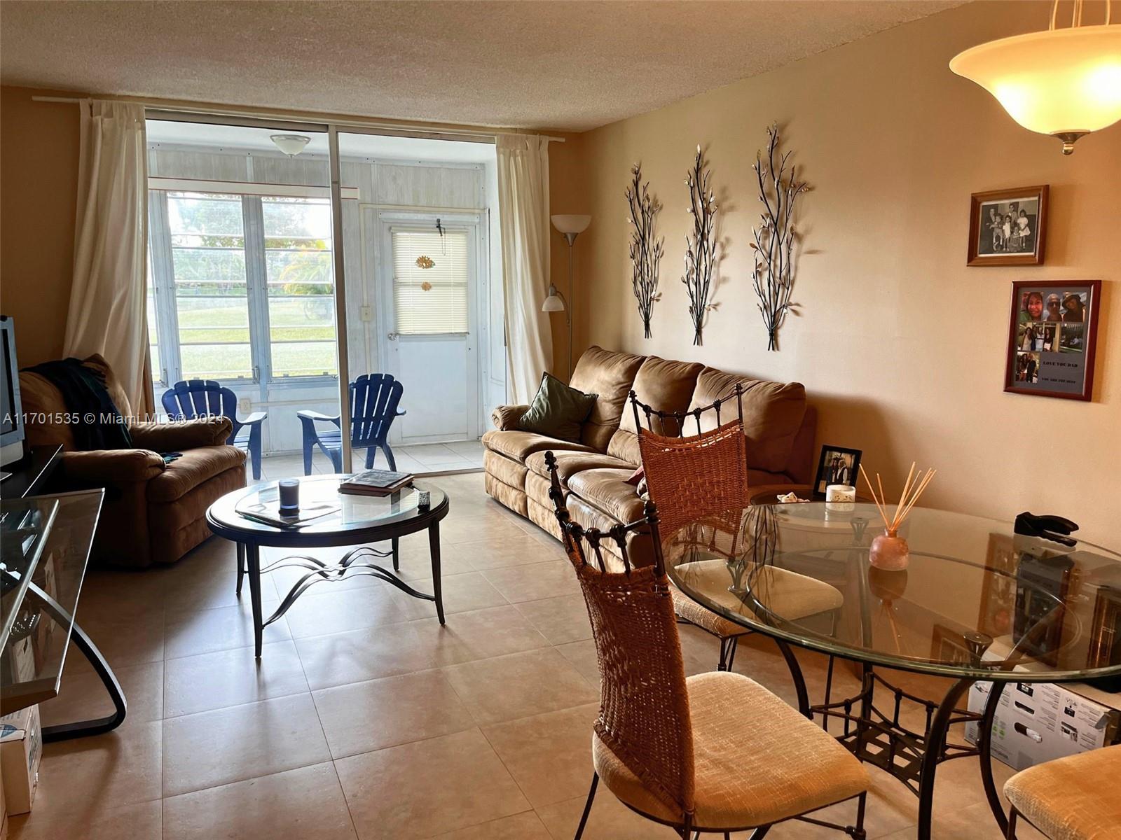 8135 Sunrise Lakes Blvd #105, Sunrise, Florida image 11