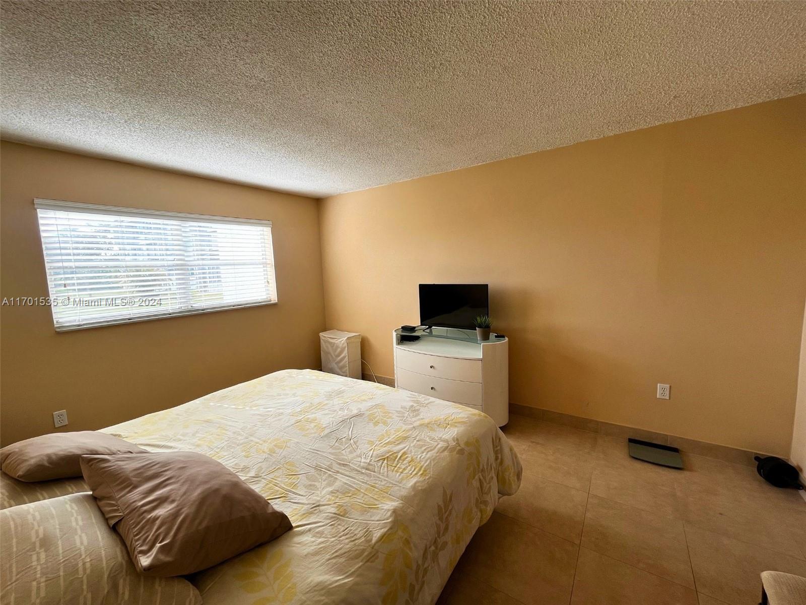 8135 Sunrise Lakes Blvd #105, Sunrise, Florida image 17