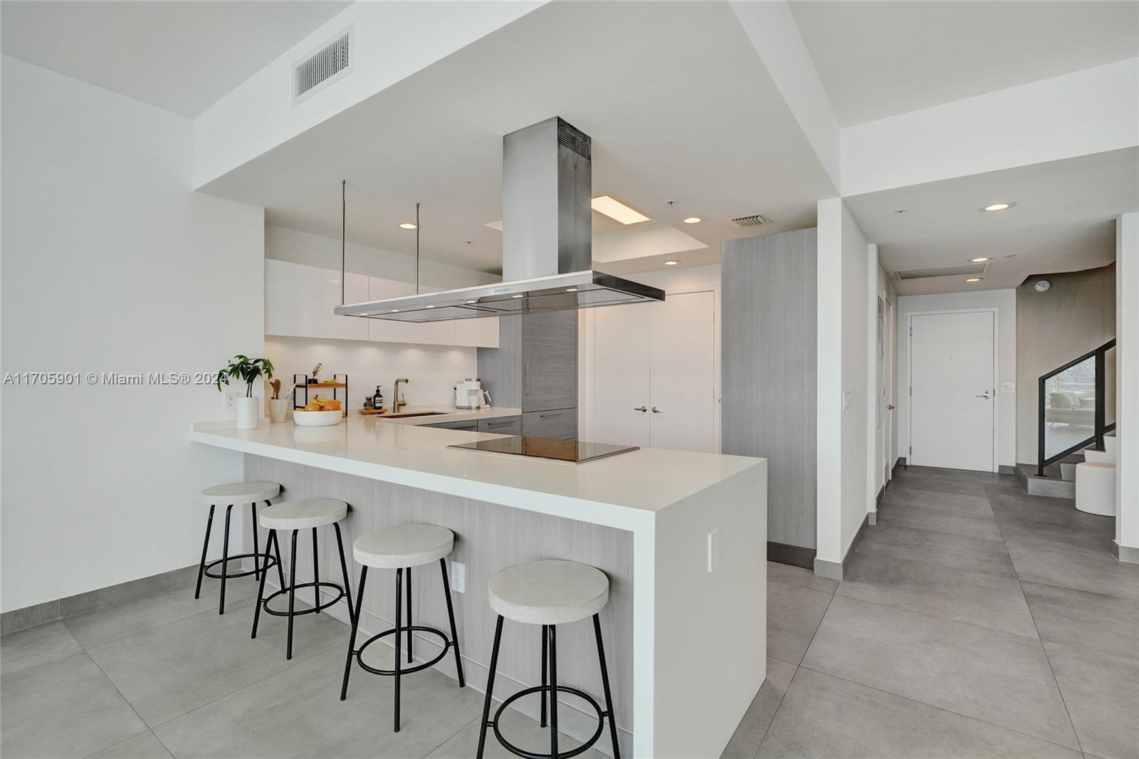 17111 Biscayne Blvd #811, North Miami Beach, Florida image 13