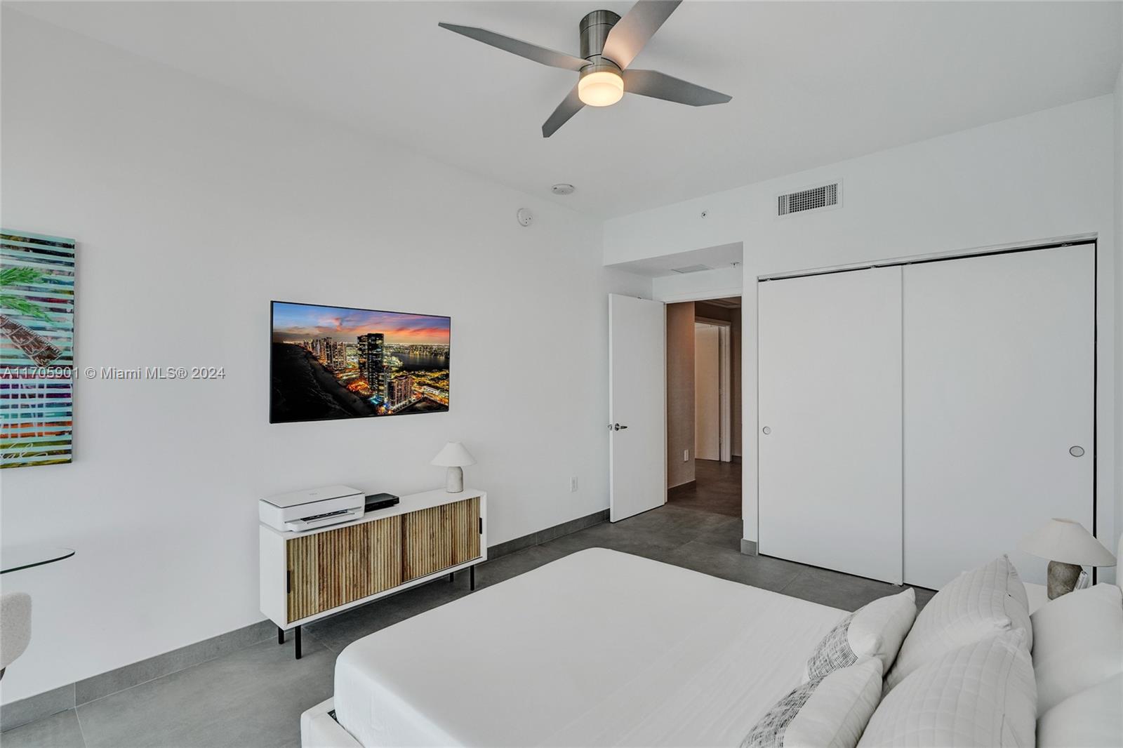 17111 Biscayne Blvd #811, North Miami Beach, Florida image 30