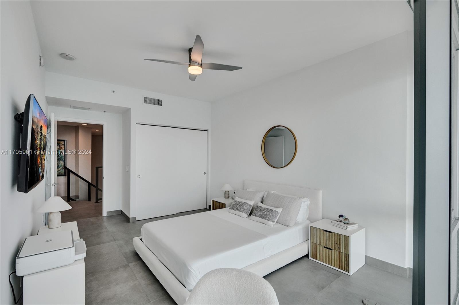 17111 Biscayne Blvd #811, North Miami Beach, Florida image 32